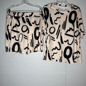 Abstract Black and Cream Lounge Set